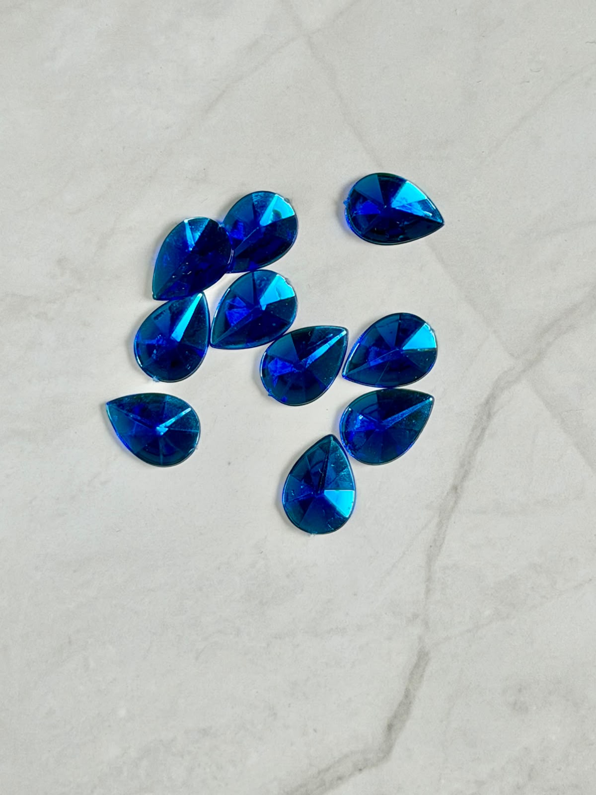 Rhinestones - Tear Drop (Medium)