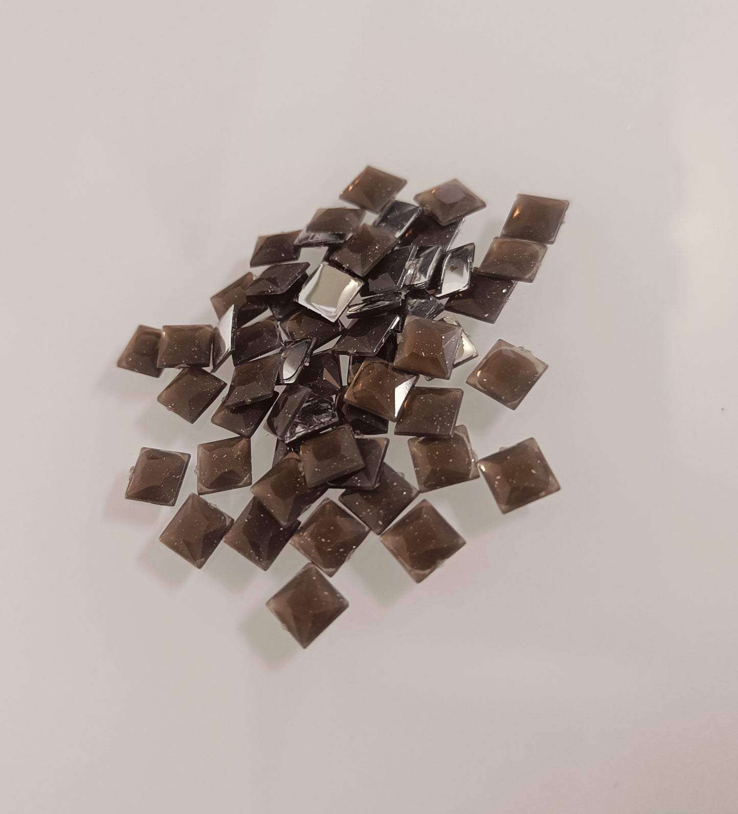 Glau - Square Rhinestone (6mm) | Burnt Umber