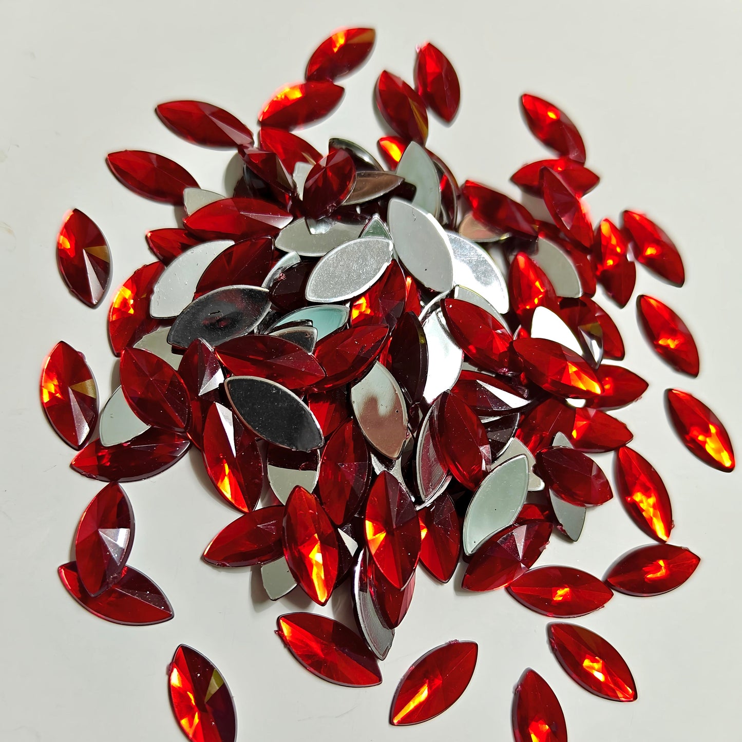 Rhinestone - Marquise (Large 7x15mm) | Red - Maroon