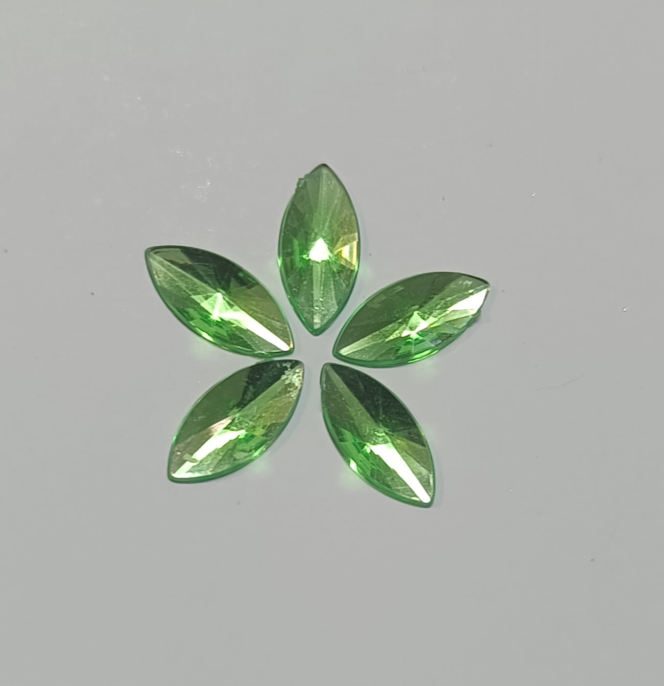 Premium Acrylic Flatback Rhinestone Combo (17 Colours, Marquise large 7x15mm)