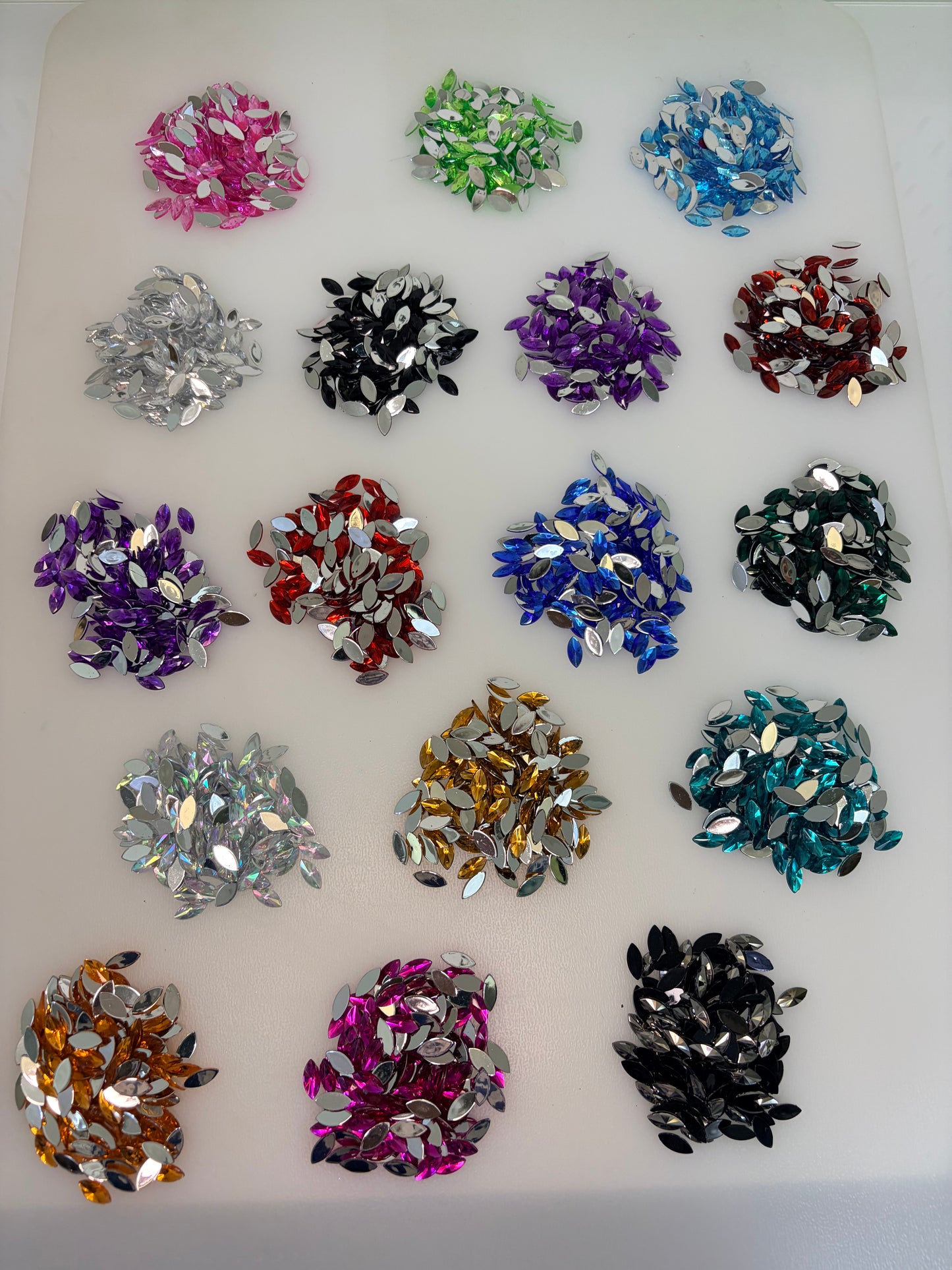 Premium Acrylic Flatback Rhinestone Combo (17 Colours, Marquise large 7x15mm)