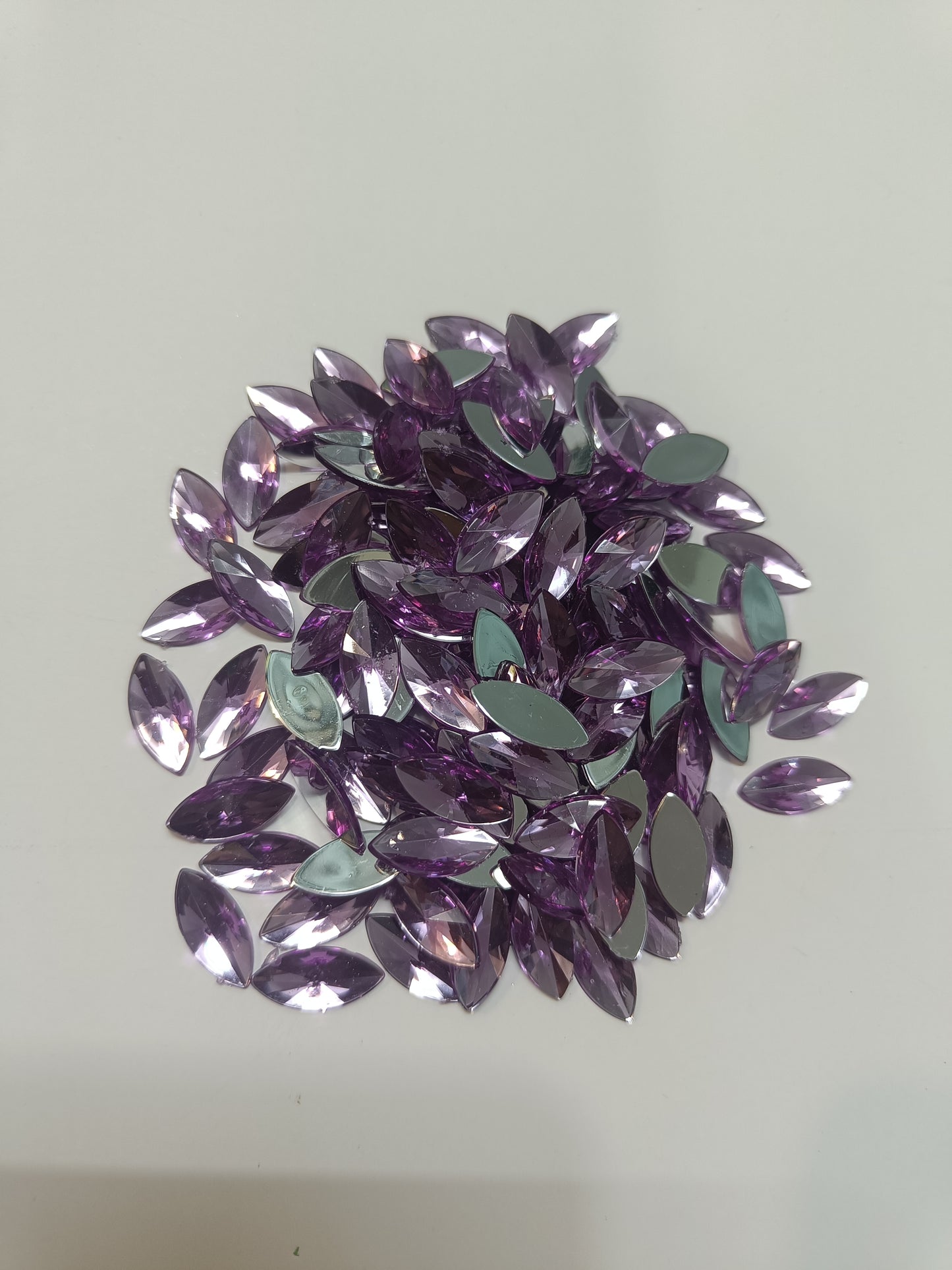 Rhinestone - Marquise (Large 7x15mm) | Lavender