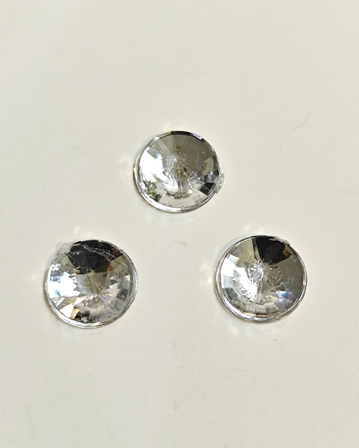 Rhinestone - Round (medium - 10mm) | Clear White