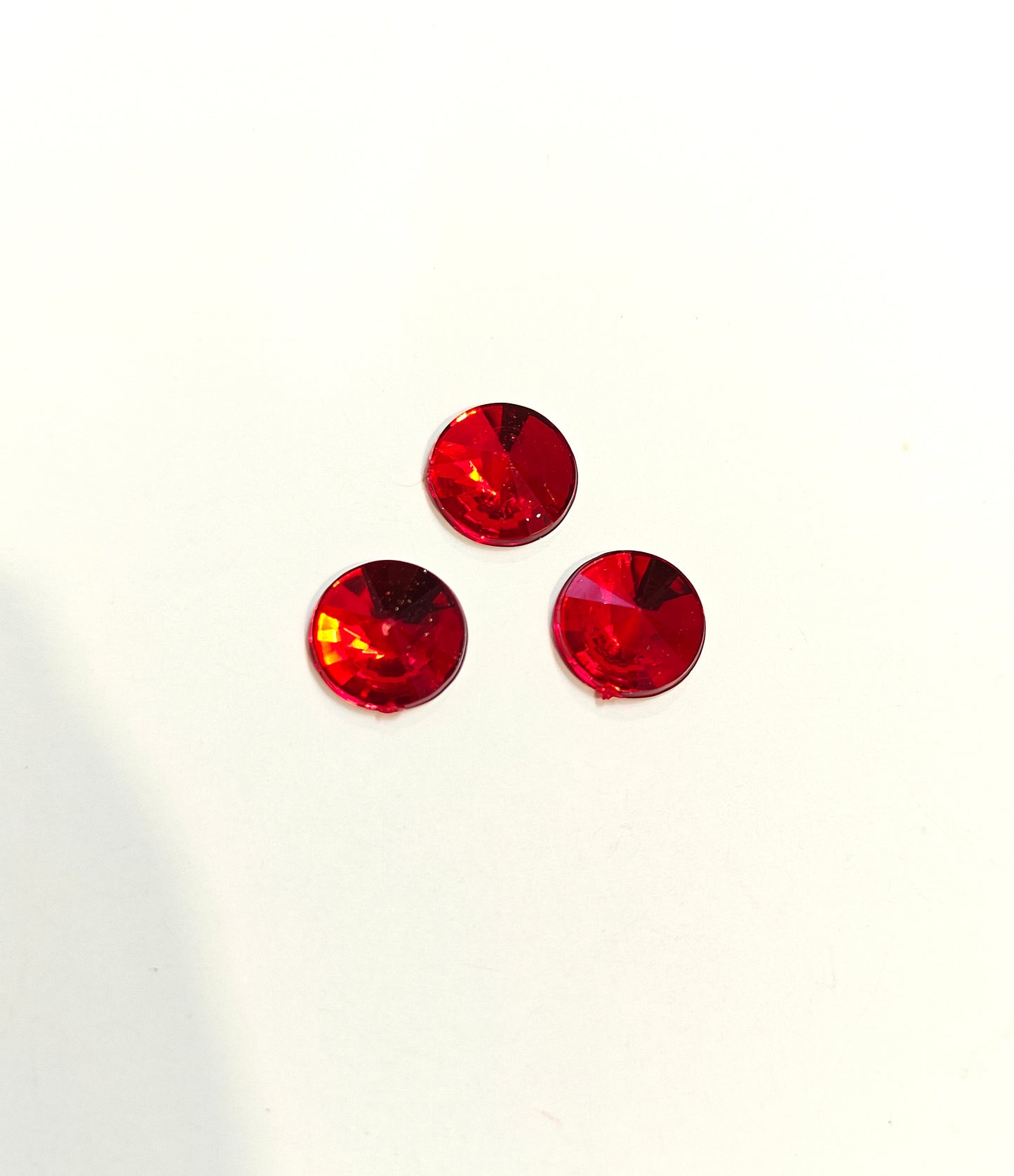 Rhinestone - Round (medium - 10mm) | Bright Red