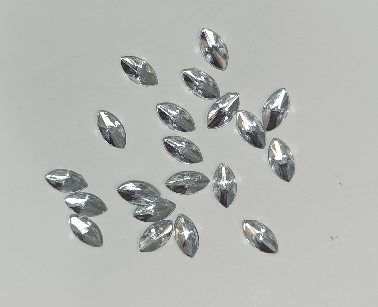 Rhinestone - Marquise (small - 5x10mm) | Clear White