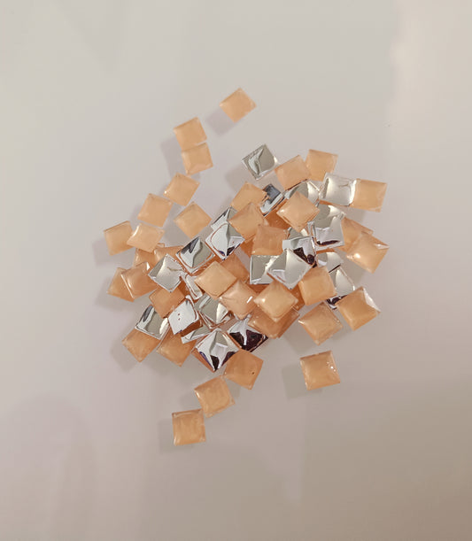 Glau - Square Rhinestone (6mm) | Pastel Peach